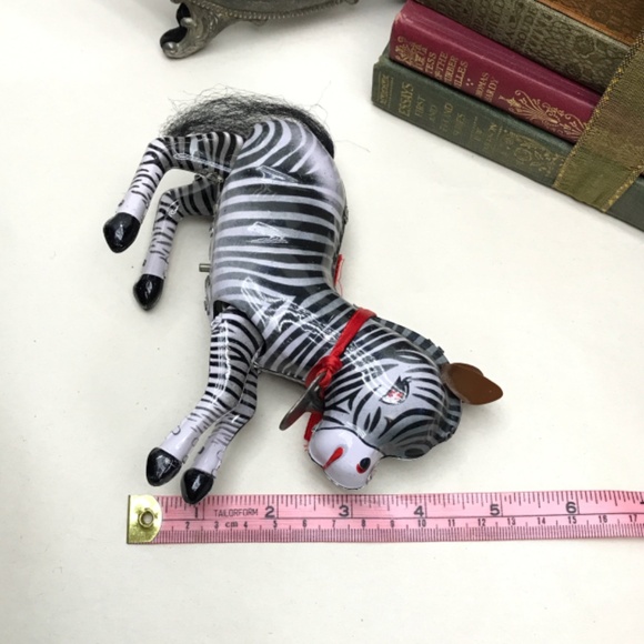 Tin Toy Wind Up Zebra (Non-Functional) Decor Only - Picture 8 of 10